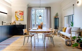 Design&Natur - hochwertige Ferienwohnung Sundowner in alter Villa